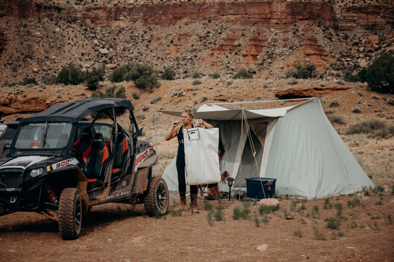 erin-wheat-co-ryan-dawn-desert-wedding-7298