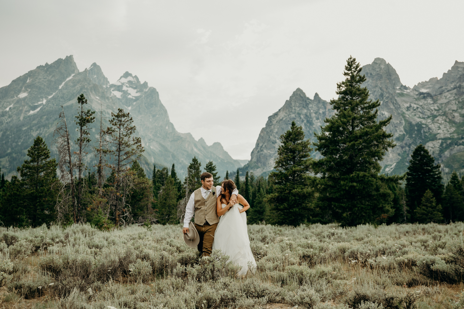 Intimate Wyoming Wedding in the Tetons | Madison & Dustin - Erin Wheat Co.