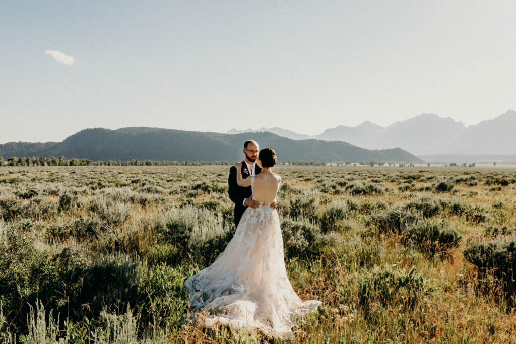 intimate ceremony at the wedding tree