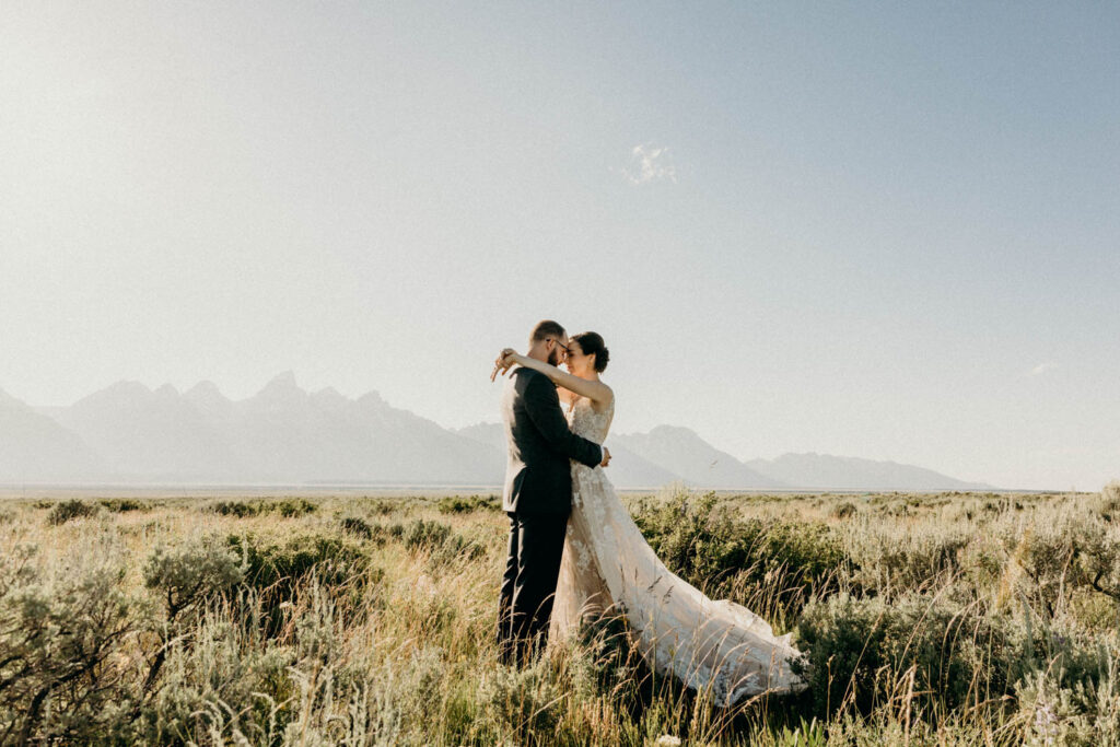 intimate ceremony at the wedding tree