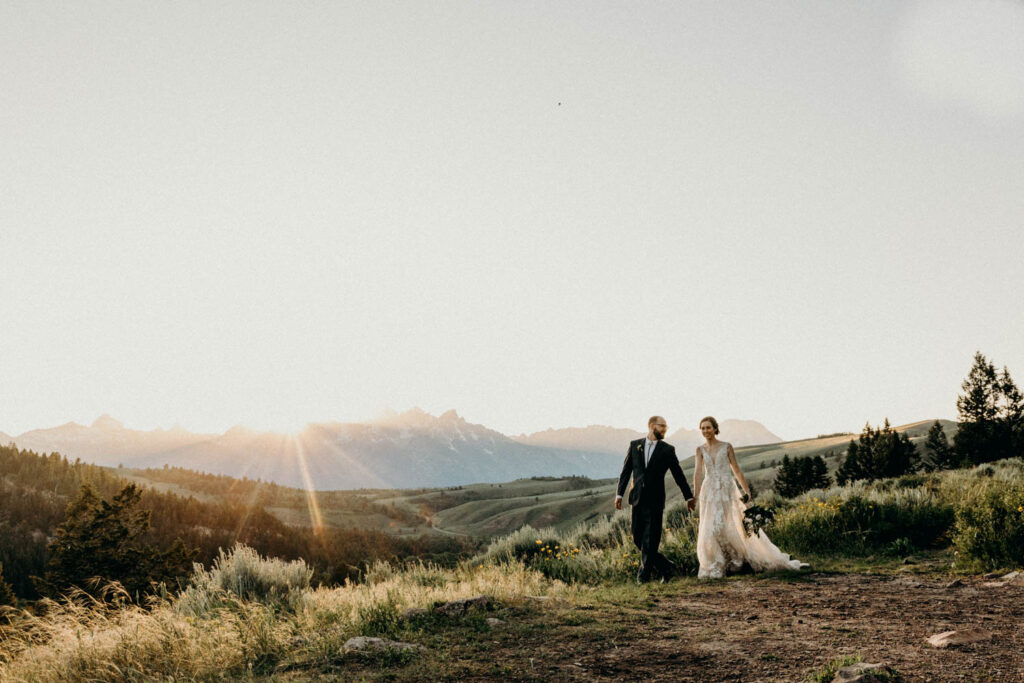 intimate ceremony at the wedding tree