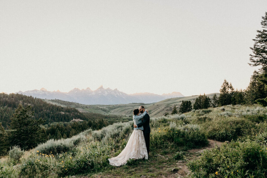 intimate ceremony at the wedding tree