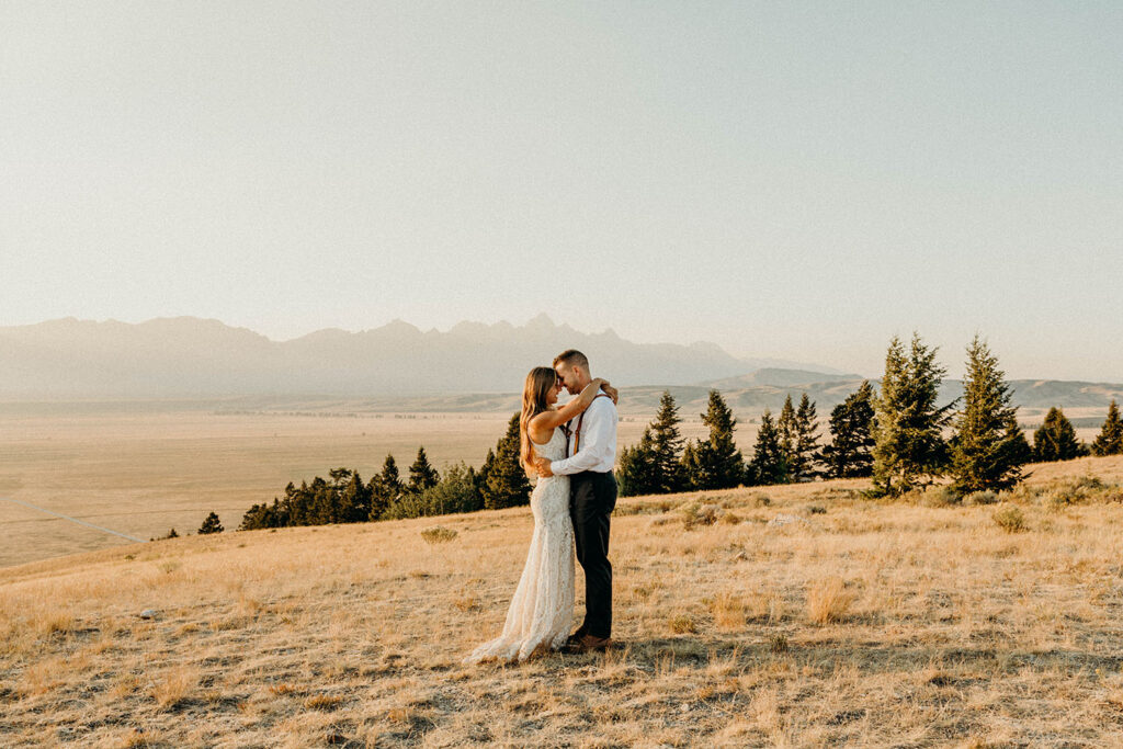 Western Wyoming Wedding | Andrea & Eric - Erin Wheat Co.