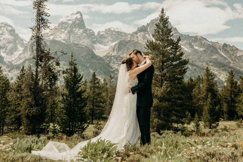 Windy Point Turnout Elopement